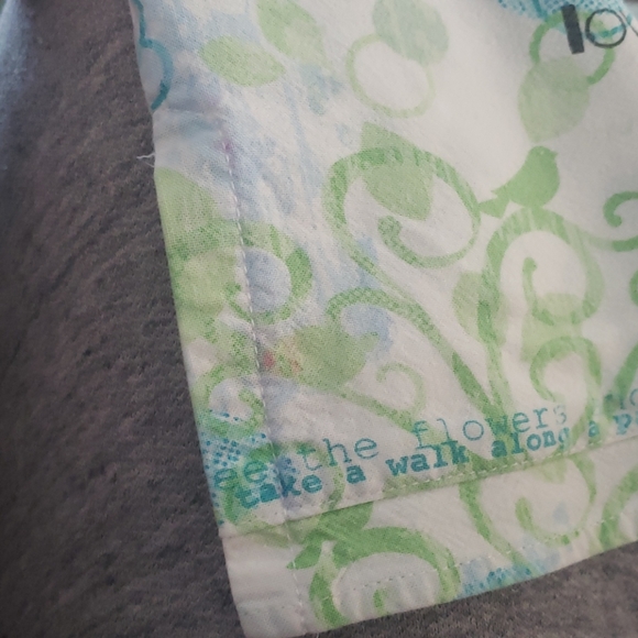 Scrub Top and Pants - Picture 5 of 6